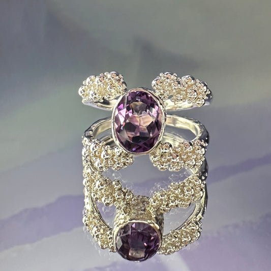 Sterling silver 'Queen' ring with amethyst