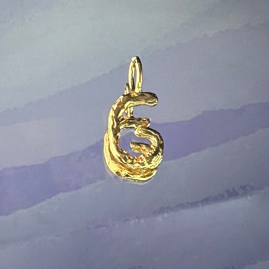 Sterling silver 'G' pendant