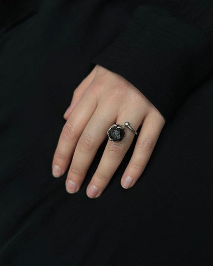 Sterling silver 'Black desert' ring with natural lava