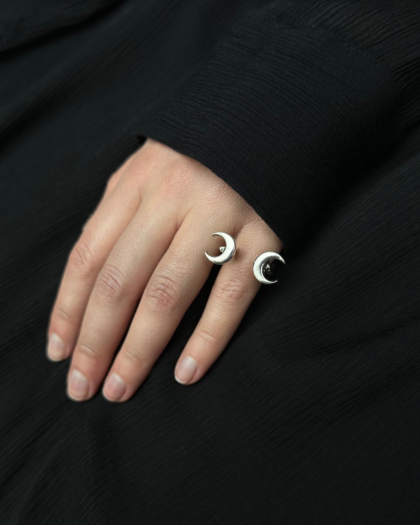 Sterling silver 'Moon gazing' ring